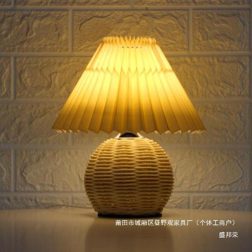 点亮温柔夜色的北欧小夜灯 米白之光，舒缓心灵民宿首选